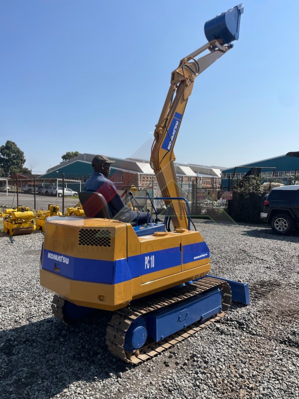 PYR3-079 Komatsu PC10-6 Used Excavator (15) Komatsu PC10-6 Mini Excavator