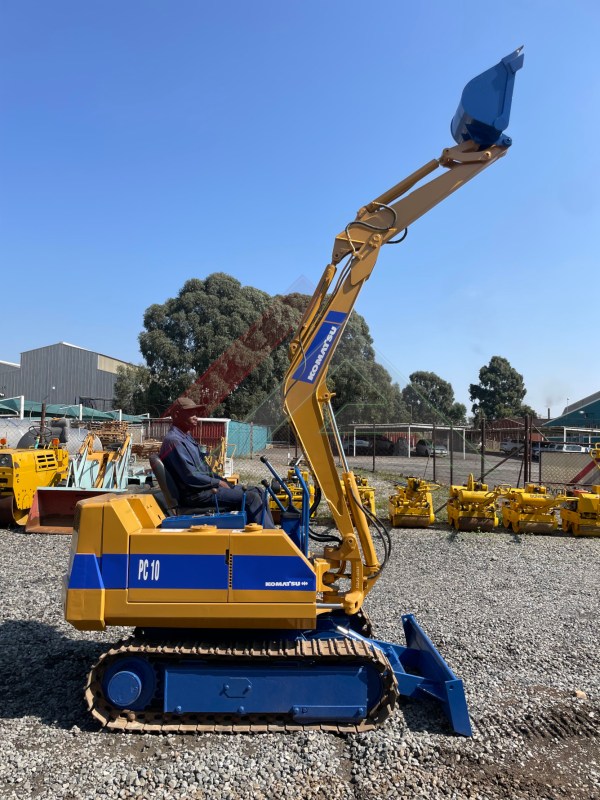PYR3-079 Komatsu PC10-6 Used Excavator (16) Komatsu PC10-6 Mini Excavator