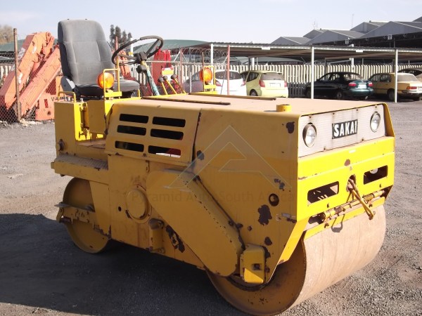 Sakai SV25 - Road Roller (1) Sakai SV25 Road Roller – 2800kg Diesel Sit-On | Johannesburg