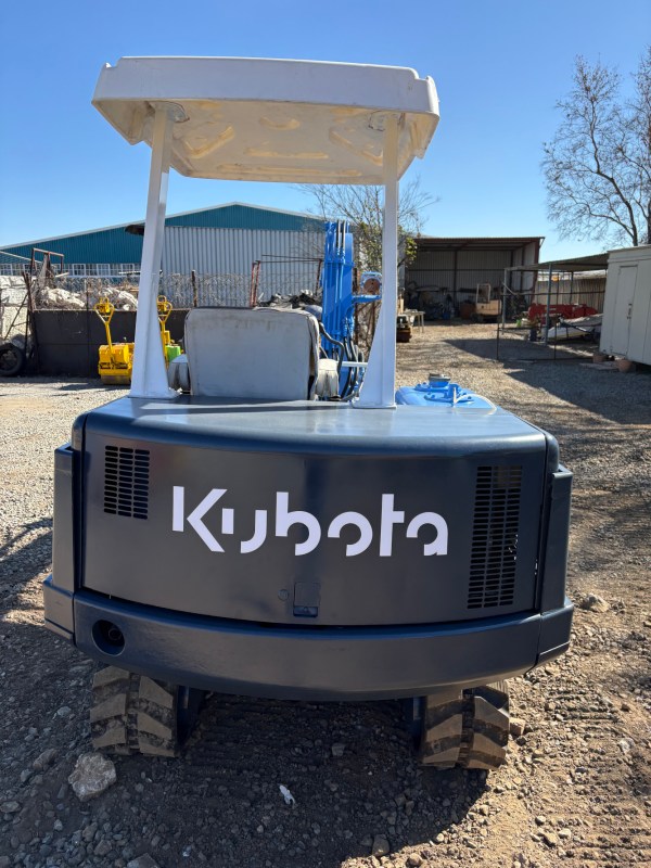 Kubota KX-033