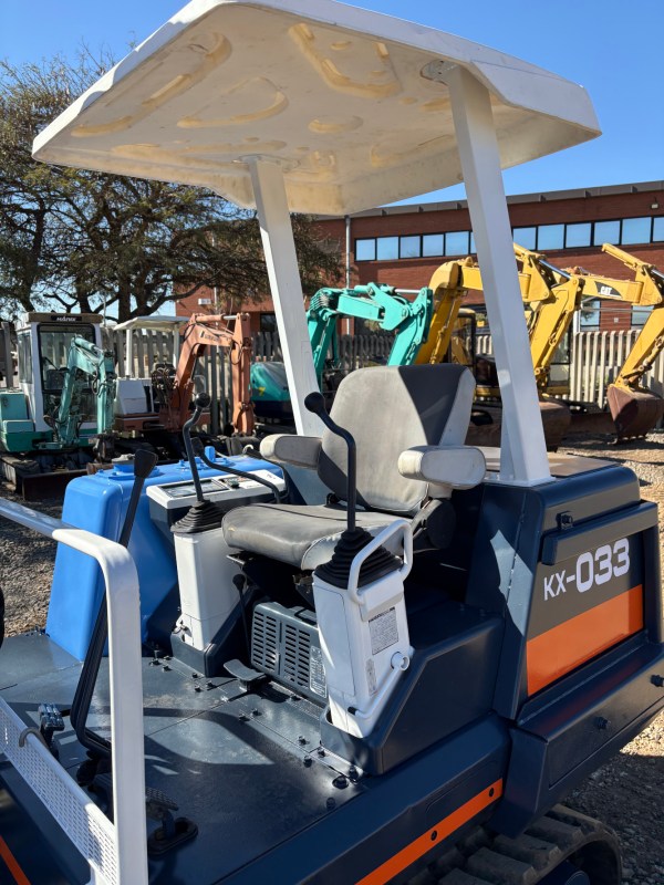 Kubota KX-033