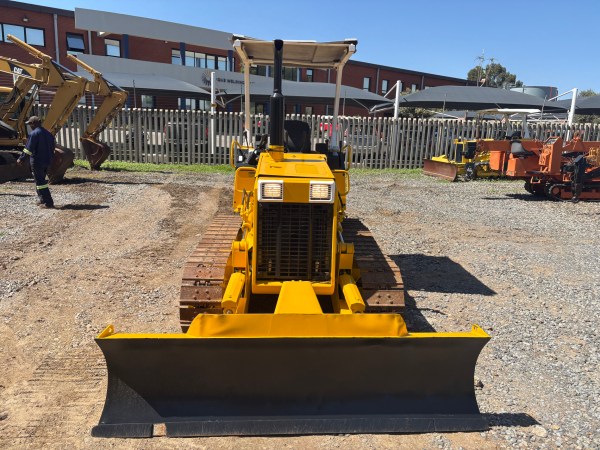 IMG_4743 Komatsu D21A-7