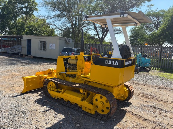 IMG_4746 Komatsu D21A-7