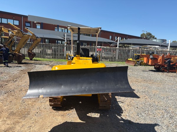 IMG_4755 Komatsu D21A-7