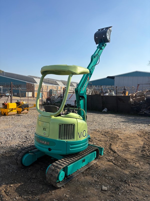 IMG_7027 Yanmar VIO15