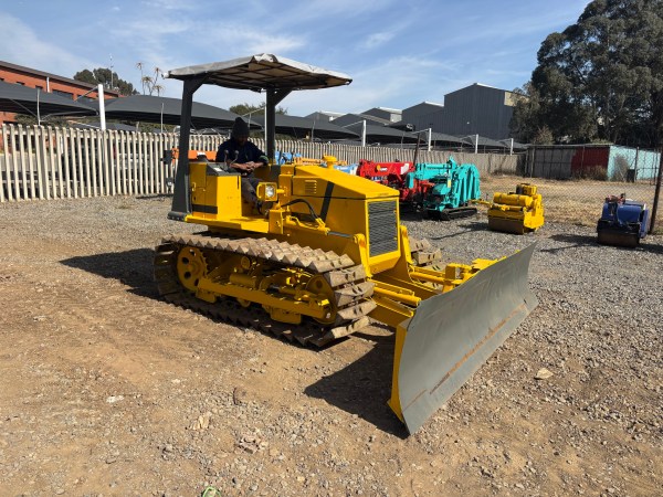 IMG_7696 Mitsubishi BD2G-II Bulldozer